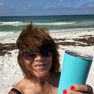 Meet your Posher, Linda